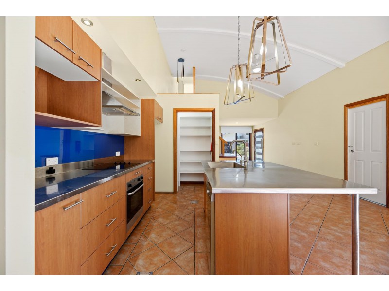 16 Constable Street, Moruya Heads NSW 2537