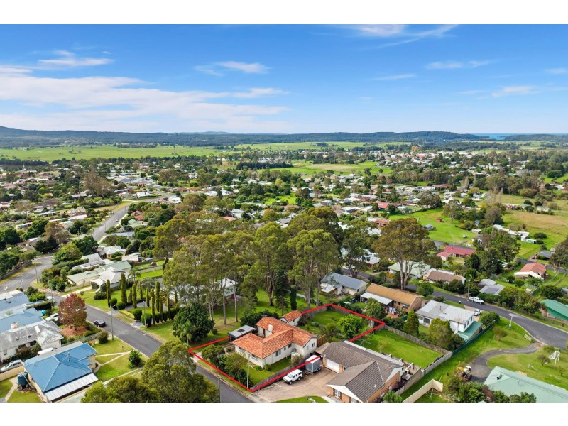 14 Emmott Street, Moruya NSW 2537