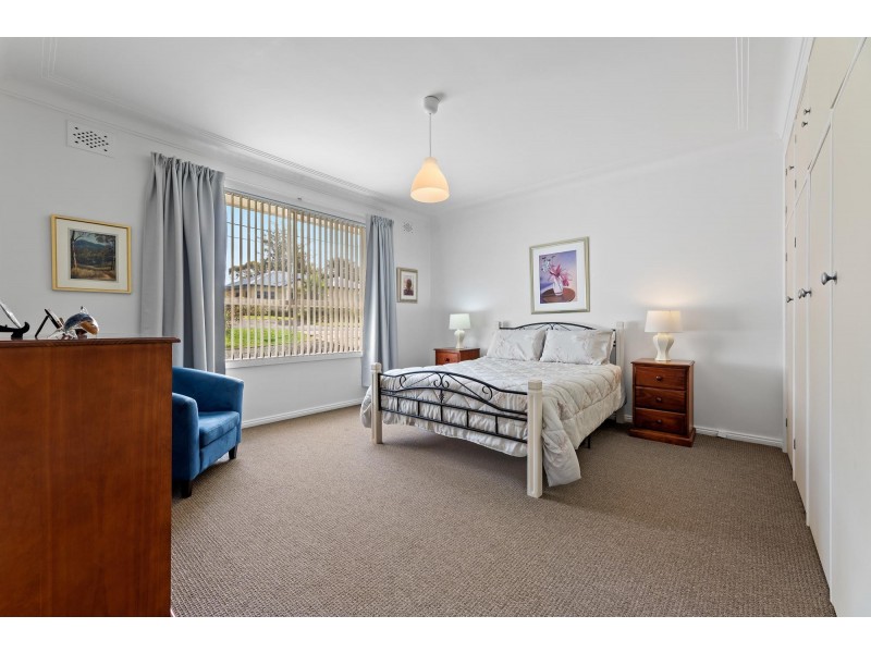 14 Emmott Street, Moruya NSW 2537