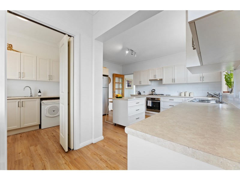 14 Emmott Street, Moruya NSW 2537