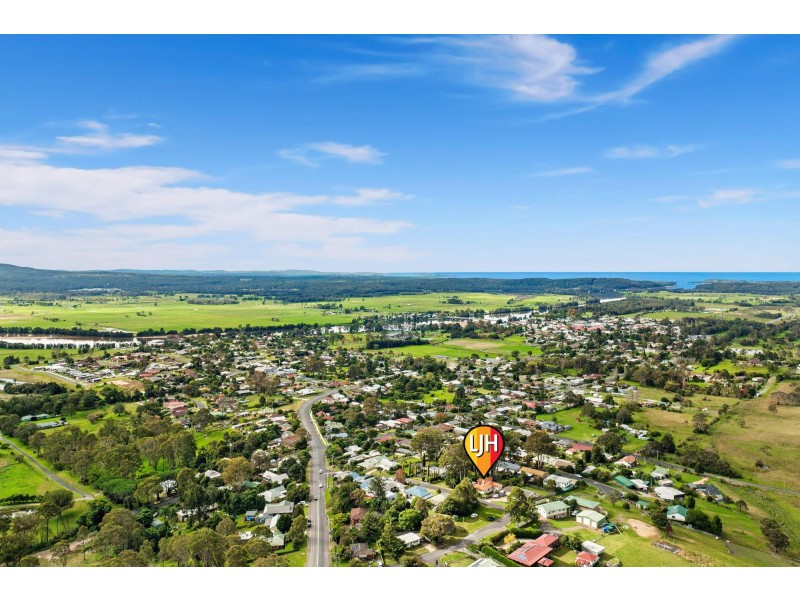 14 Emmott Street, Moruya NSW 2537