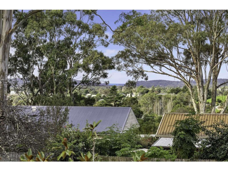 14 Emmott Street, Moruya NSW 2537