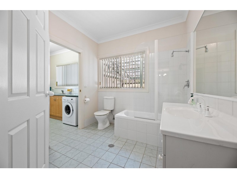 59 Pear Tree Place, Moruya NSW 2537