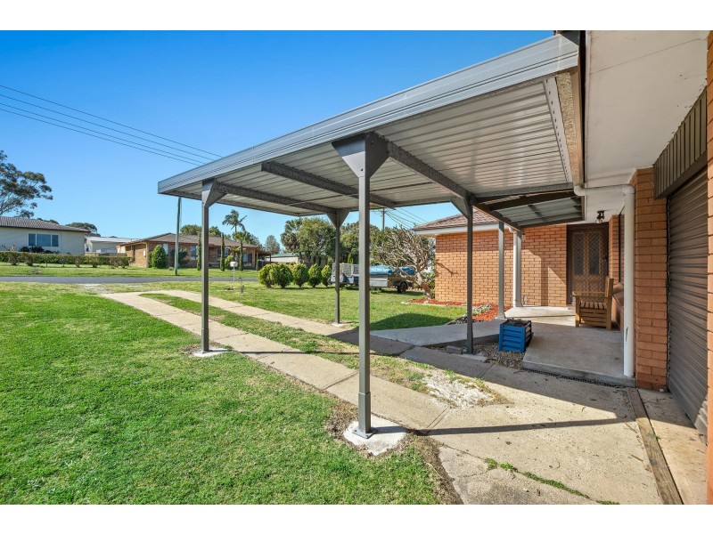 19 Shore Street, Moruya NSW 2537