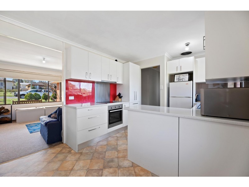 19 Shore Street, Moruya NSW 2537