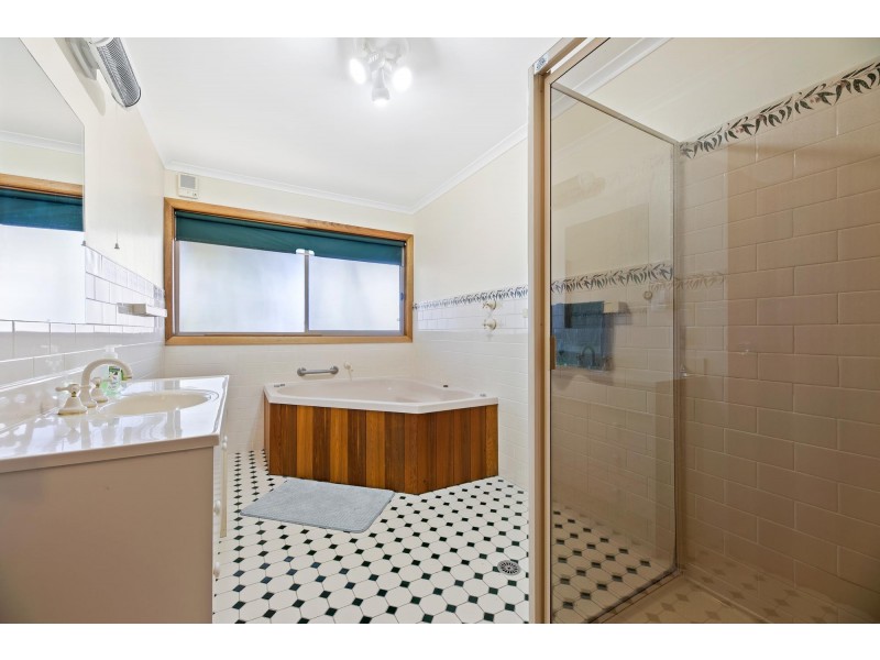 26 Millers Crescent, Moruya Heads NSW 2537