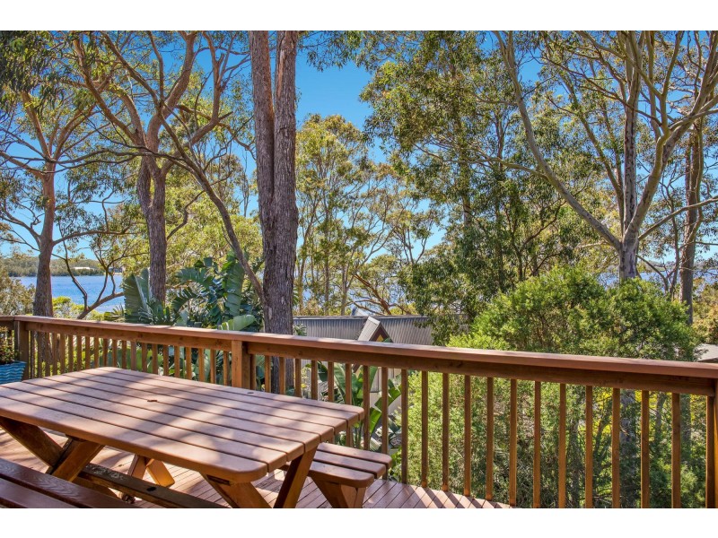 26 Millers Crescent, Moruya Heads NSW 2537