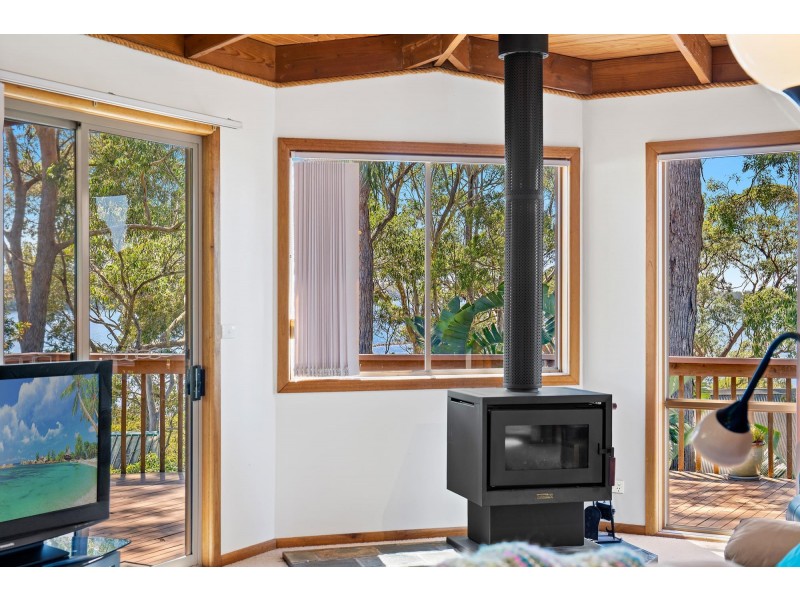 26 Millers Crescent, Moruya Heads NSW 2537