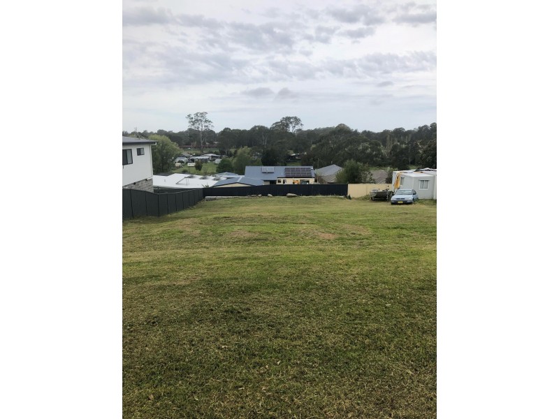 9 Swan Ridge Place, Moruya NSW 2537