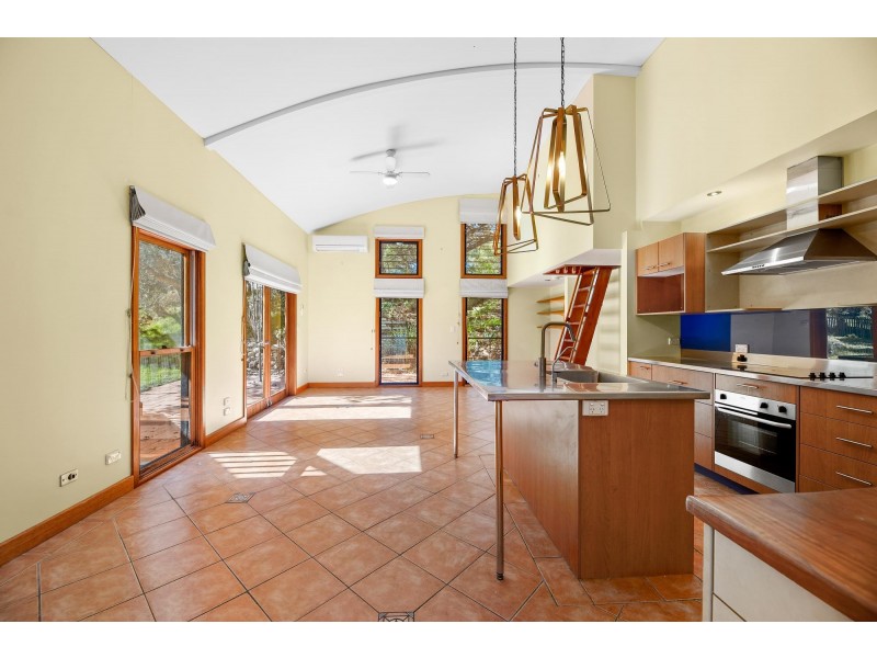 16 Constable Street, Moruya Heads NSW 2537