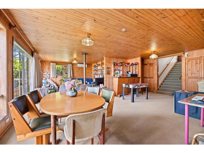 24 Millers Crescent, Moruya Heads NSW 2537