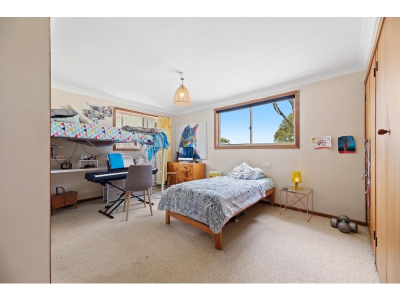 24 Millers Crescent, Moruya Heads NSW 2537