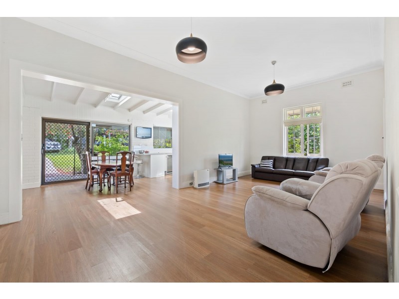 17 Page Street, Moruya NSW 2537