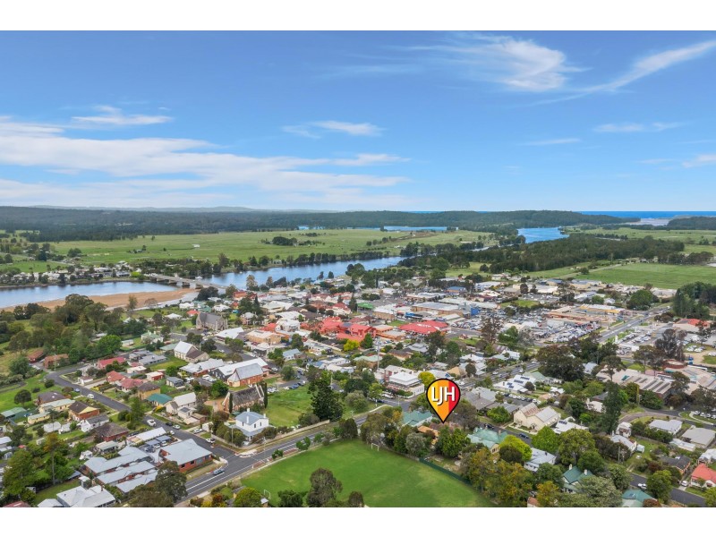 17 Page Street, Moruya NSW 2537