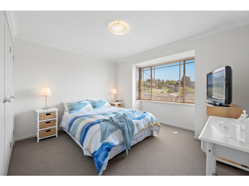 4 Green Place, Tuross Head NSW 2537