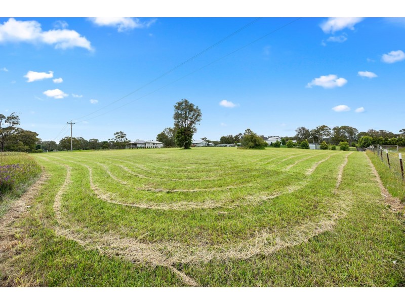 15 Redtree Place, Moruya NSW 2537