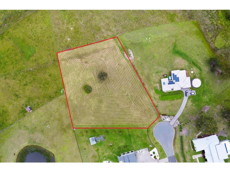 15 Redtree Place, Moruya NSW 2537