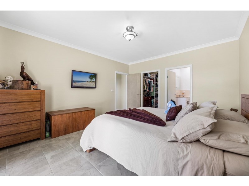 8 Brindabella Street, Bergalia NSW 2537