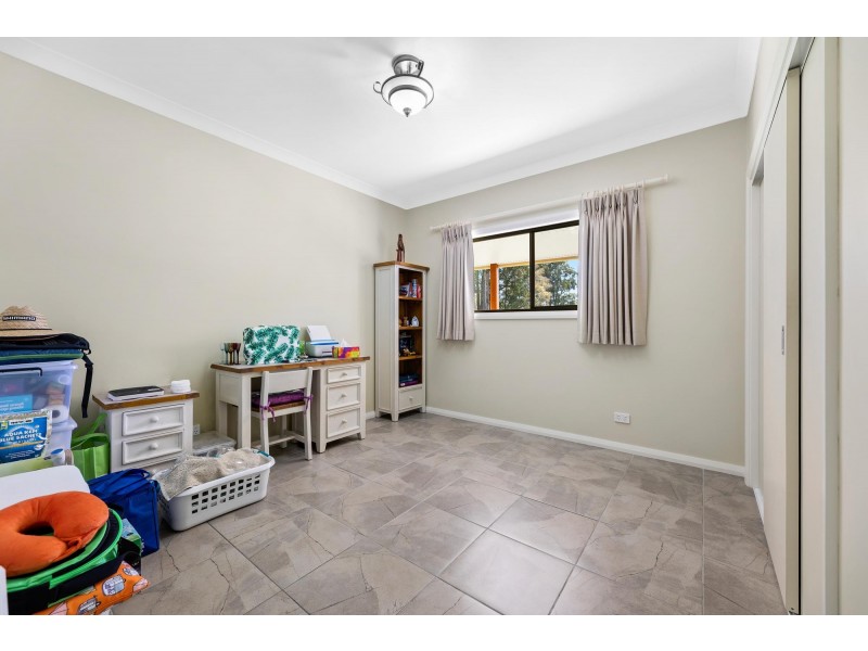 8 Brindabella Street, Bergalia NSW 2537