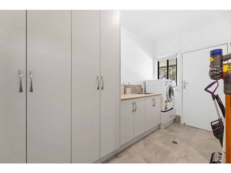 8 Brindabella Street, Bergalia NSW 2537