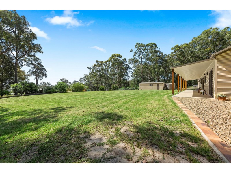 8 Brindabella Street, Bergalia NSW 2537