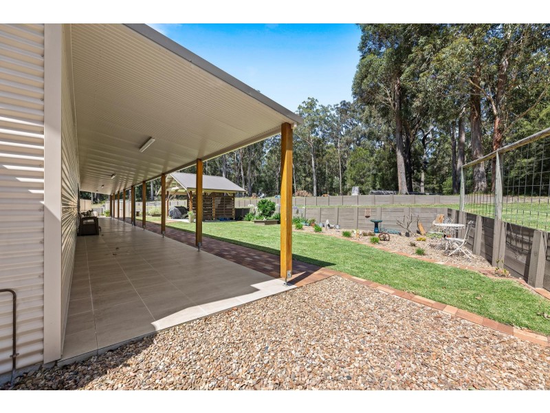 8 Brindabella Street, Bergalia NSW 2537