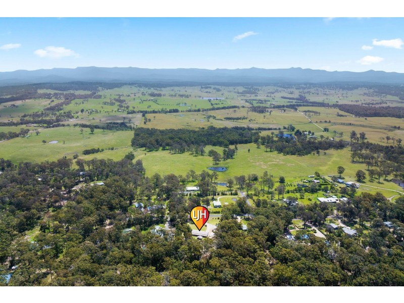 8 Brindabella Street, Bergalia NSW 2537