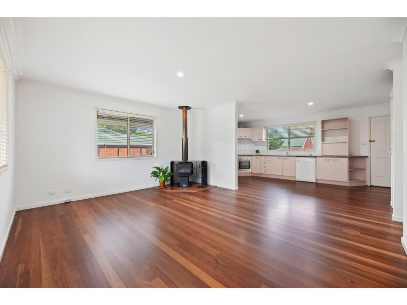 8 Bergalia Street, Moruya NSW 2537