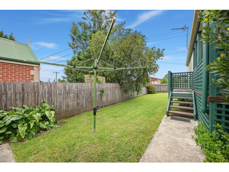 8 Bergalia Street, Moruya NSW 2537