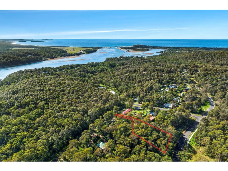 8 Spinnaker Place, Moruya Heads NSW 2537