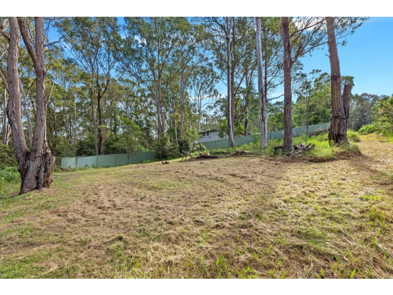 8 Spinnaker Place, Moruya Heads NSW 2537