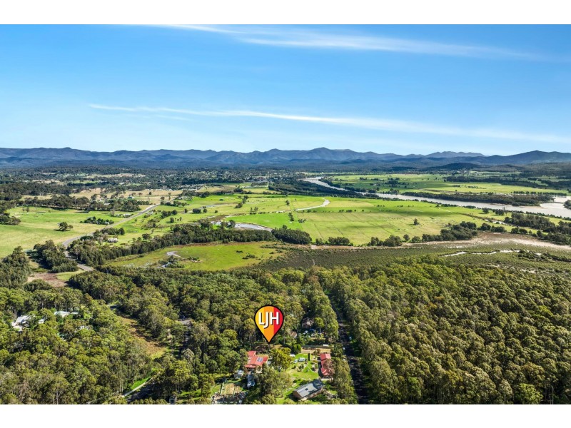 8 Spinnaker Place, Moruya Heads NSW 2537