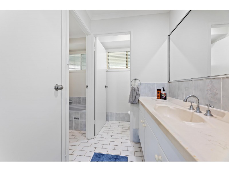 33 Haslingden Street, Moruya NSW 2537