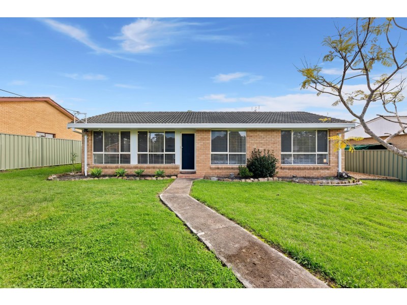 33 Haslingden Street, Moruya NSW 2537