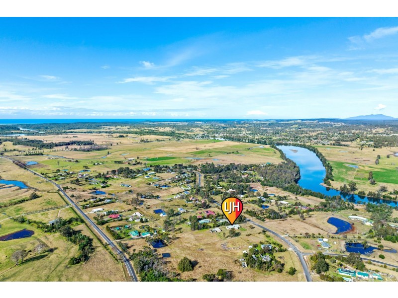 19 Glenduart Grove, Moruya NSW 2537