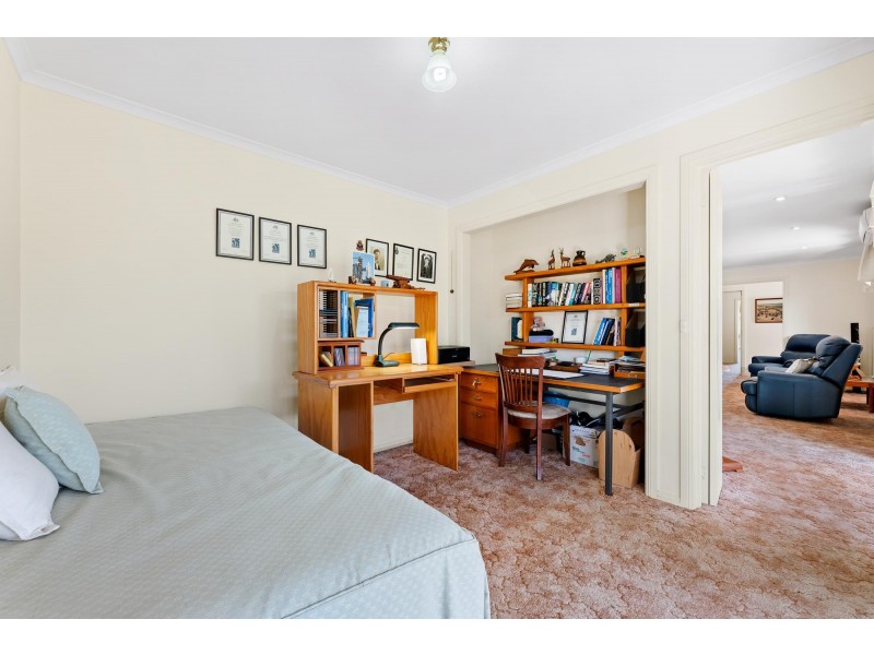 19 Glenduart Grove, Moruya NSW 2537