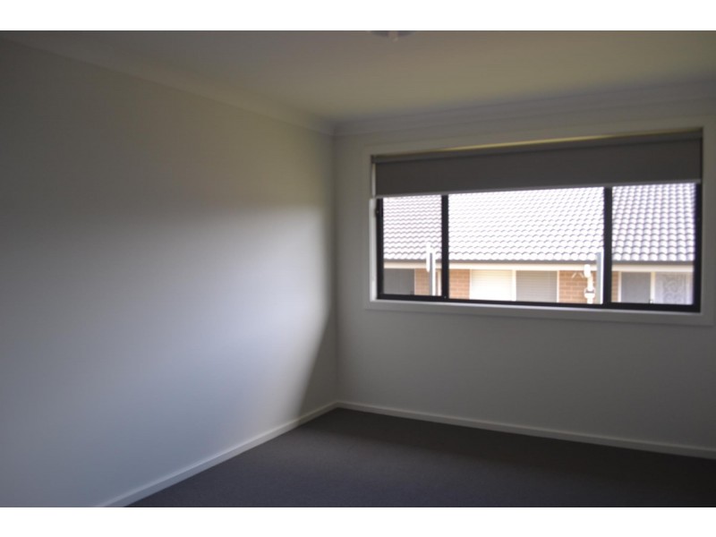 6 Joy Place, Moruya NSW 2537