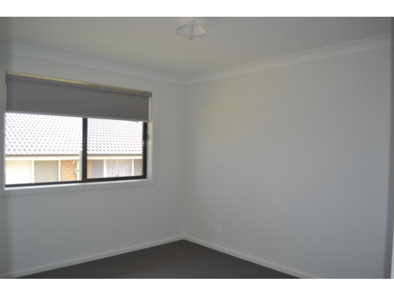 6 Joy Place, Moruya NSW 2537