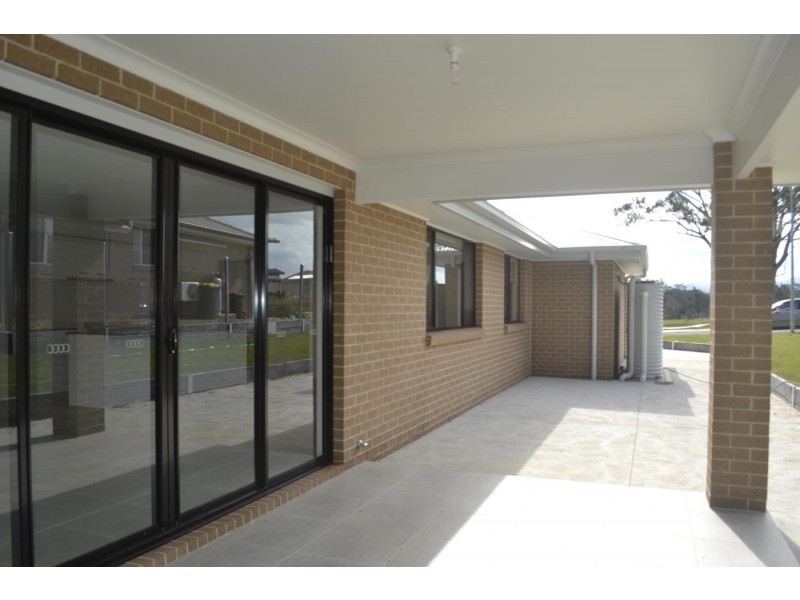 6 Joy Place, Moruya NSW 2537