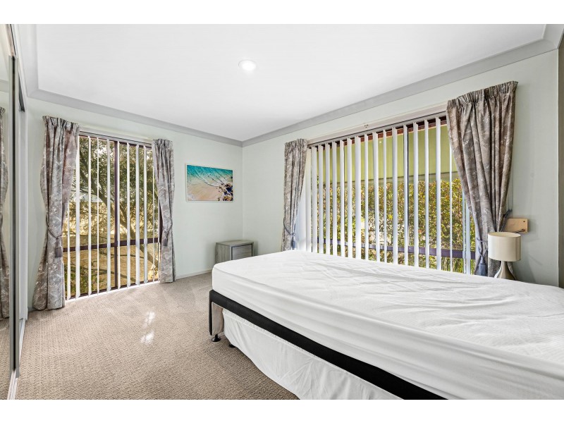 16 Hazel Road, Moruya Heads NSW 2537