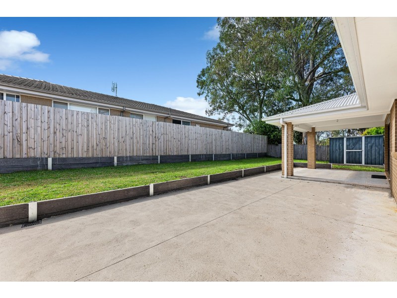 6 Joy Place, Moruya NSW 2537