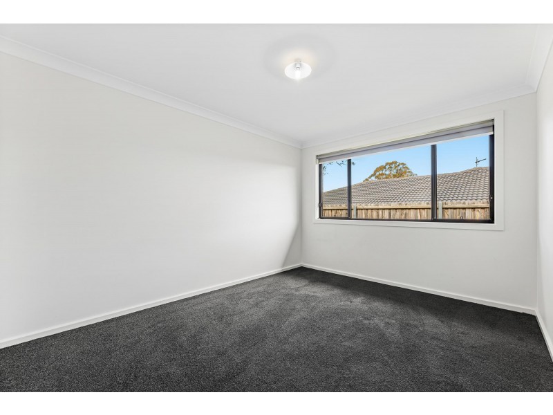 6 Joy Place, Moruya NSW 2537