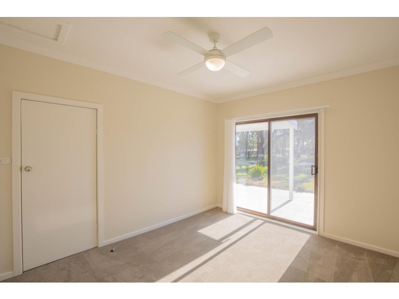 49 Bergalia Street, Moruya NSW 2537