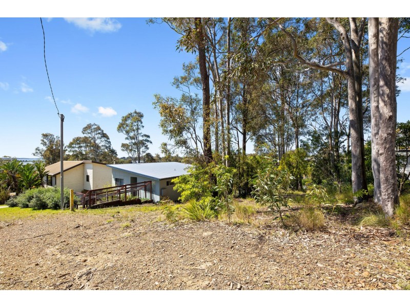 22 Hazel Road, Moruya Heads NSW 2537