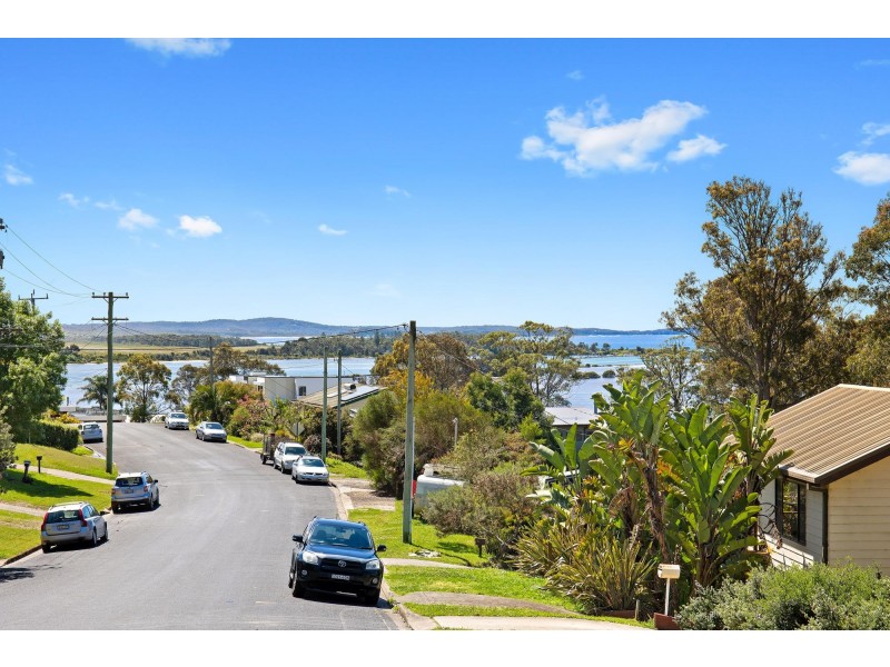 22 Hazel Road, Moruya Heads NSW 2537