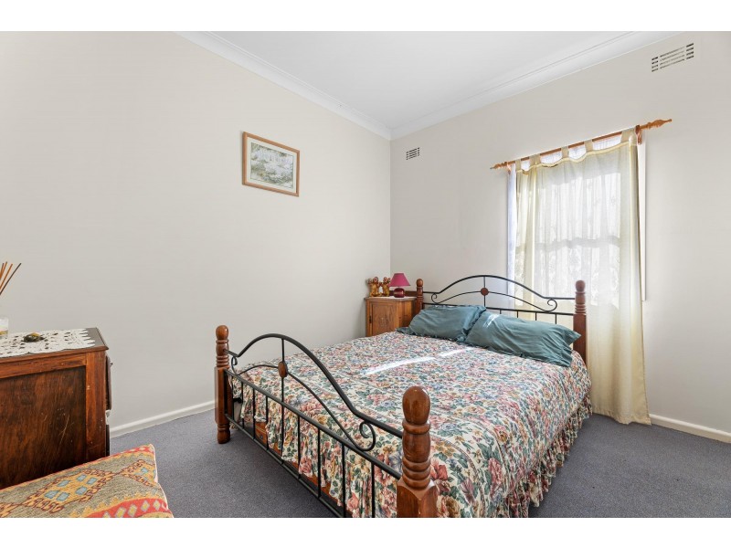 4 Sutcliffe Street, Bodalla NSW 2545