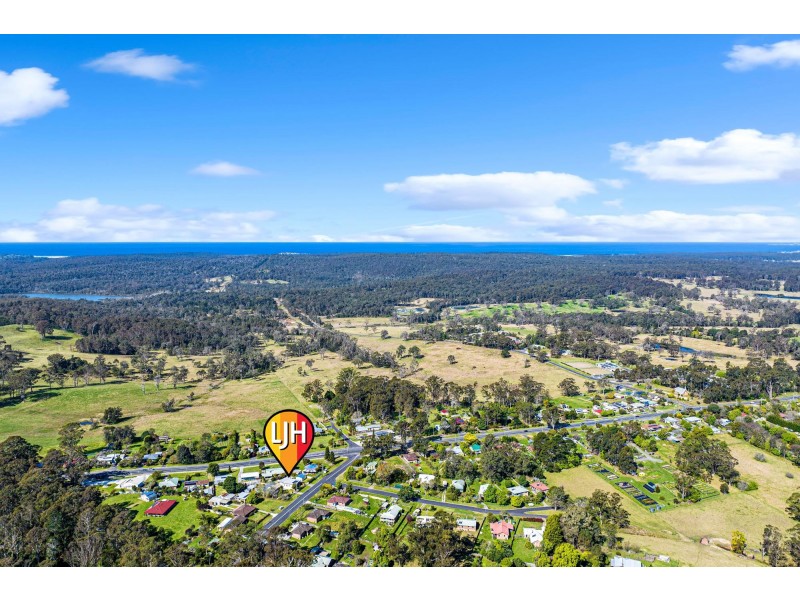 4 Sutcliffe Street, Bodalla NSW 2545