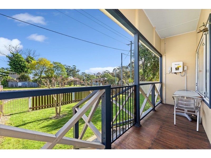 4 Sutcliffe Street, Bodalla NSW 2545