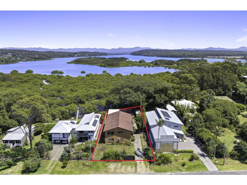 9 Albert Street, Moruya Heads NSW 2537