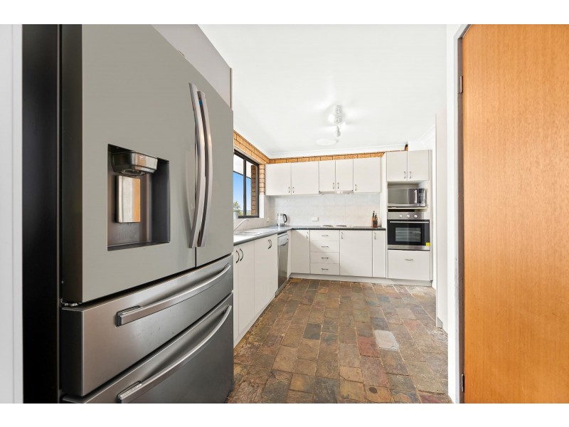 9 Albert Street, Moruya Heads NSW 2537